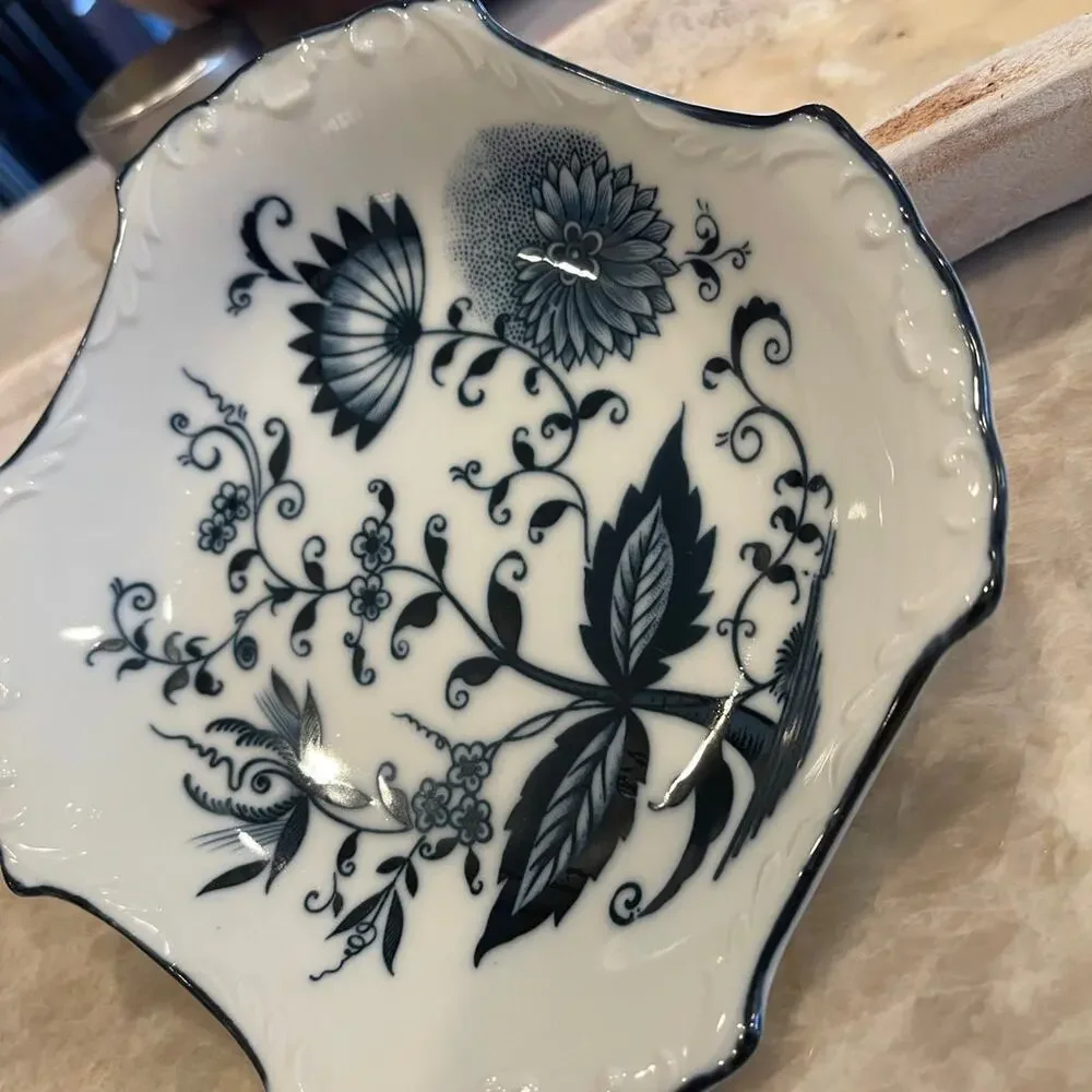 Vintage Blue Onion porcelain serving dish Japan
